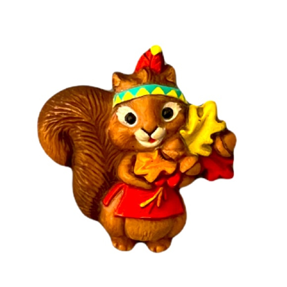Vintage 1987 Hallmark Holiday Thanksgiving Autumn Fall Squirrel Brooch Pin